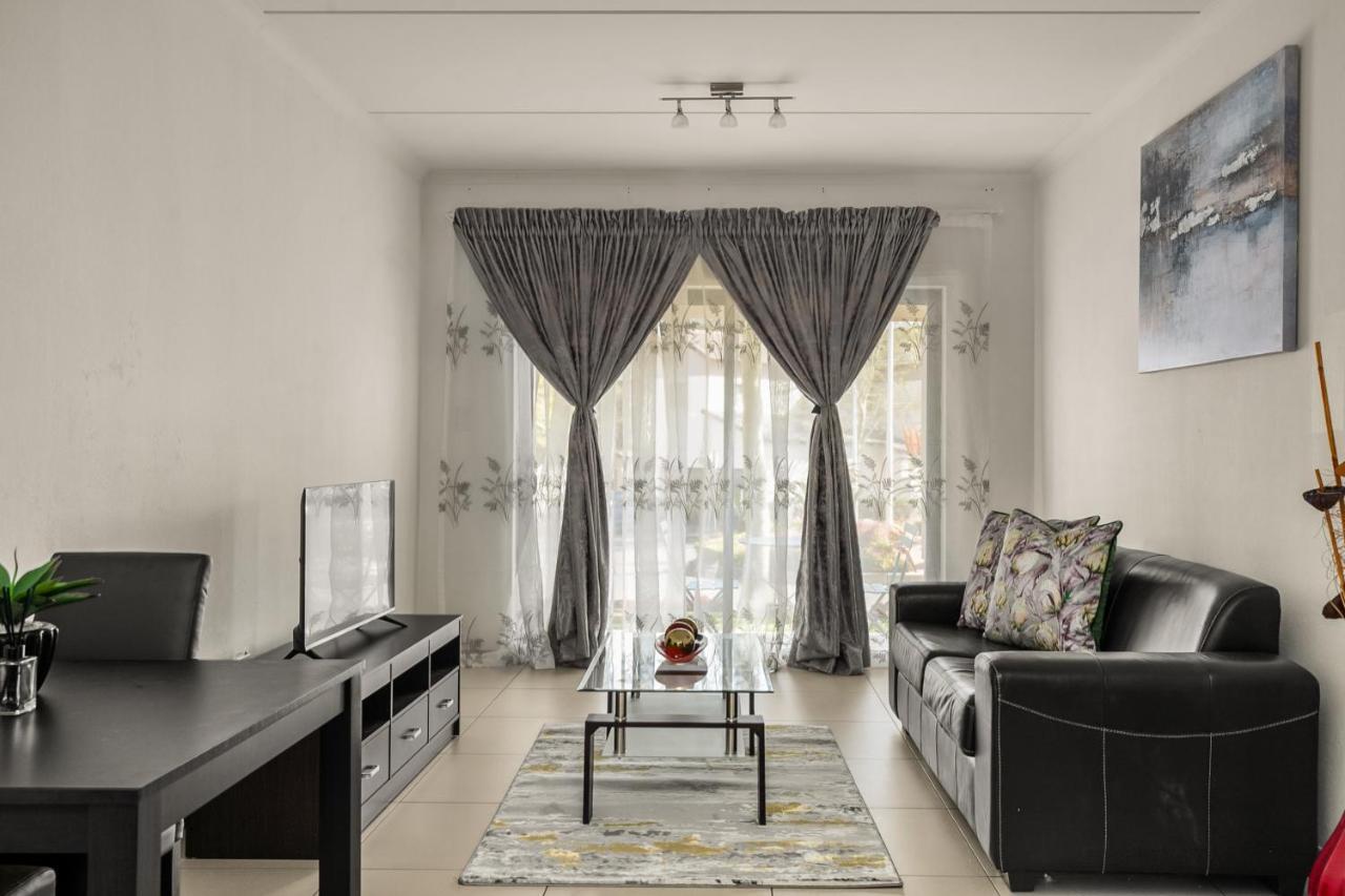 V&S Apartments - Immaculate Luxury Apartment In Fourways, Johannesburg Sandton Zewnętrze zdjęcie